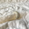 Earcuff de mostacilla plateado